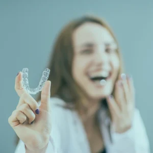 Discover the effectiveness of clear aligners in Istanbul. Learn how advanced orthodontic treatments can discreetly and effectively straighten your teeth.